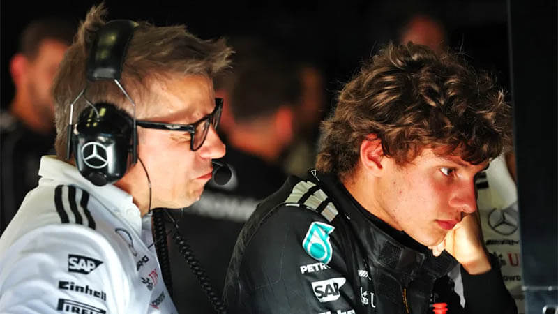 f1 mercedes antonelli «Mercedes» впервые публично раскритиковал Антонелли