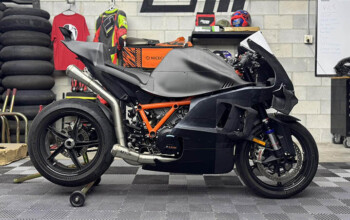 Суперфанат «KTM» напечатал на 3D-принтере детали, чтобы превратить дорожный мотоцикл в копию MotoGP