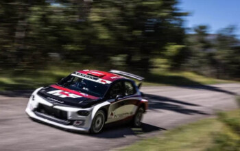 «Lancia» представила совершенно новый автомобиль «Ypsilon Rally2»