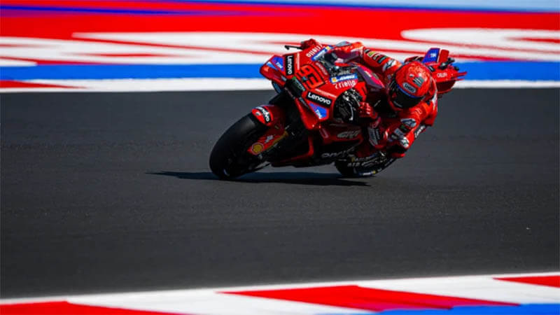 Марк Маркес победил в Мизано и приблизился к титулу MotoGP