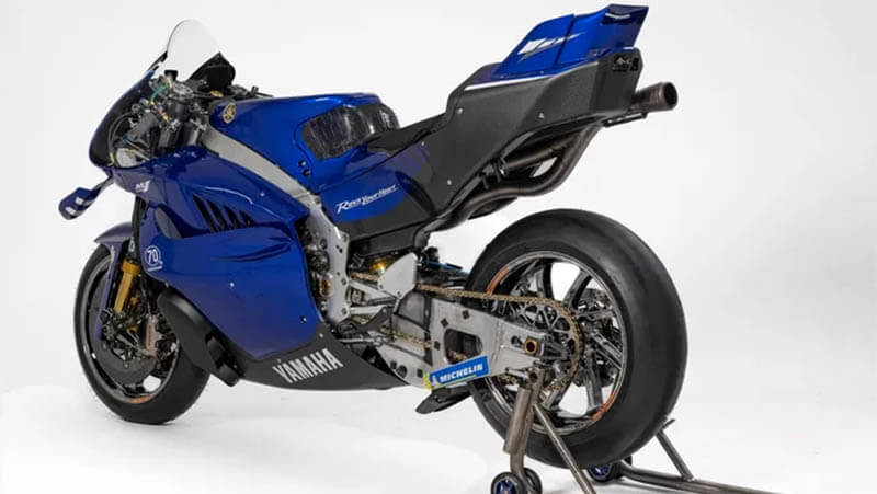 yamaha v4 motogp1