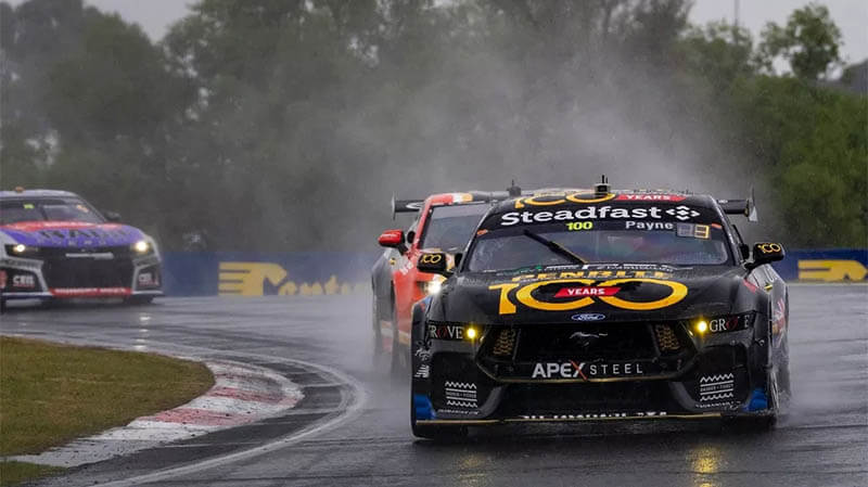 Пэйн и Тандер одержали победу в невероятной гонке Bathurst 1000