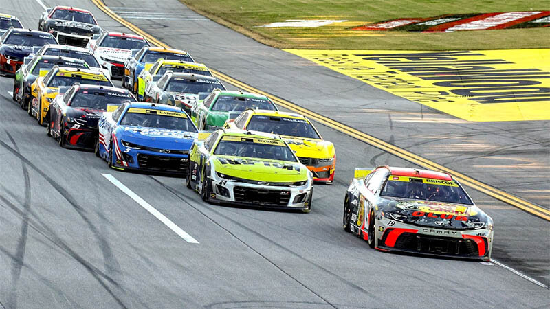 Бриско вышел в финал NASCAR Cup, благодаря победе в Талладеге в овертайме