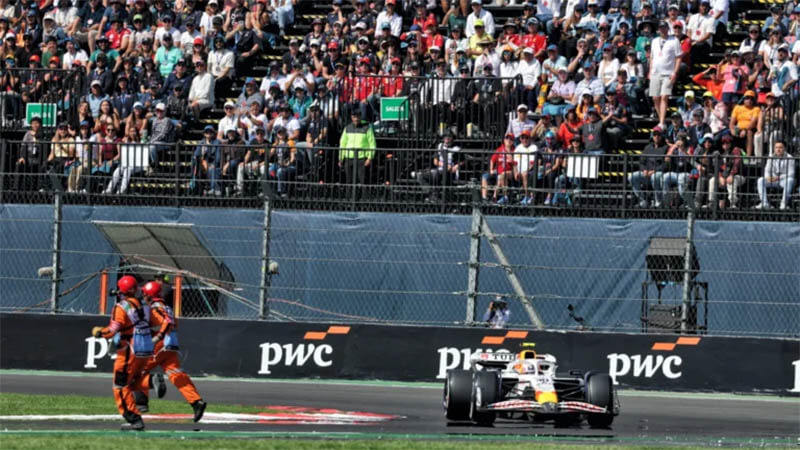 f1 racing bulls lwason race «Я мог бы их убить»: Лоусон едва не столкнулся с маршалами в Мексике