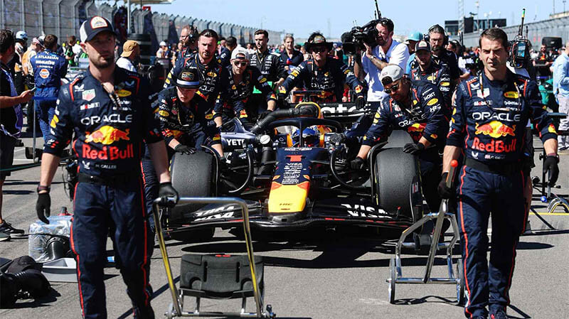 «Red Bull» оштрафован на 50 000 евро за нарушение правил перед стартом Гран-при США