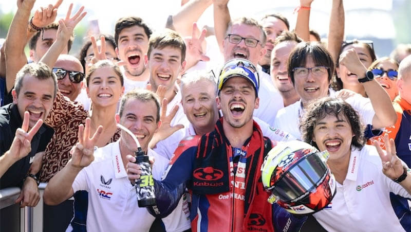 Мир: «Не только мы, гонщики, но и вся команда никогда не сдаёмся»