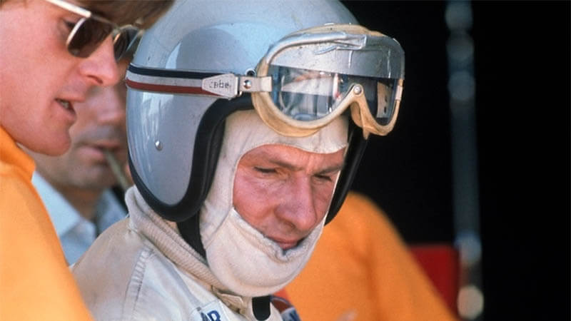 Могилы семьи Макларен осквернены в результате акта вандализма