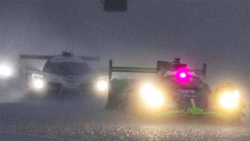 «Cetilar Racing» оформила дубль, выиграв вторую дождевую гонку в Сепанге