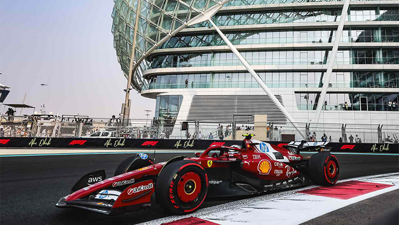 Хэмилтон — первый новый гонщик «Ferrari» за 44 года, завершивший сезон Ф1 без подиума