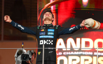 Норрис со слезами отдал дань уважения «McLaren» после завоевания чемпионского титула Формулы-1