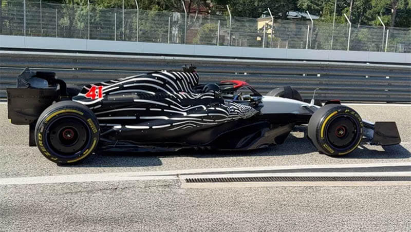 lindblad f1 racing bulls1