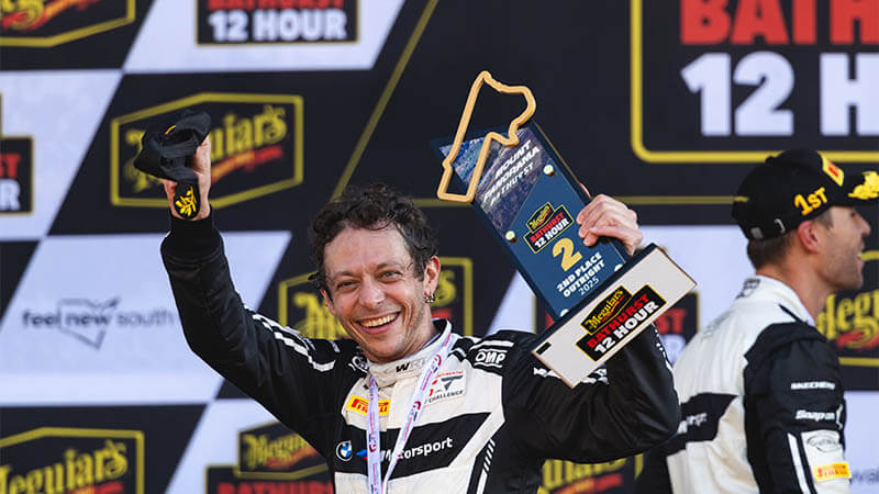 Росси примет участие в гонке Батерста в 2026 году