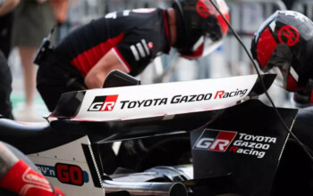 В 2026 году «Haas» переименуется в «TGR Haas F1» в рамках расширенного соглашения с «Toyota»