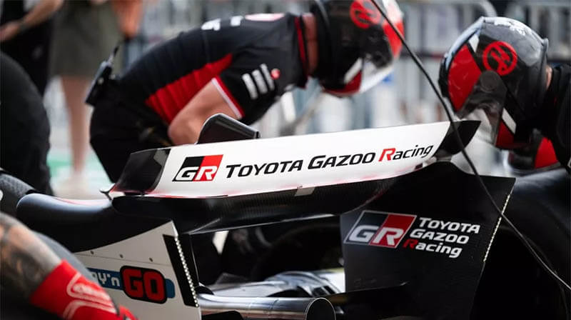 В 2026 году «Haas» переименуется в «TGR Haas F1» в рамках расширенного соглашения с «Toyota»