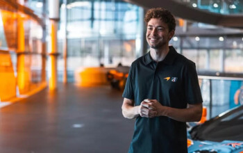 «McLaren» назначил Йенсена первым пилотом программы гиперкаров на 2027 год