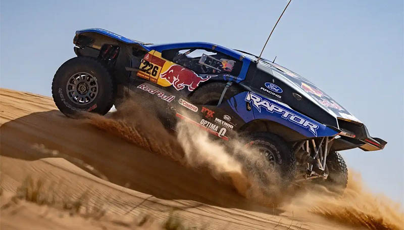 Экстрем выиграл седьмой этап, Аль-Аттия впереди в общем зачете Дакара-2026