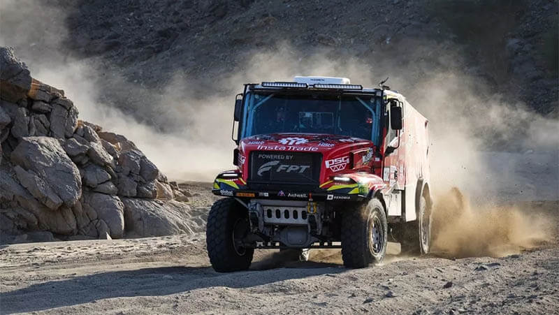 rally dakar ALES LOPRAIS iveco