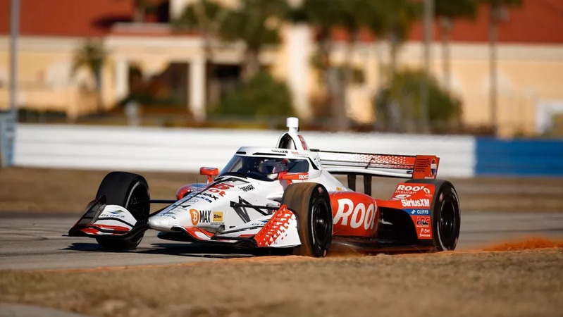 Армстронг — быстрее всех во второй день тестов IndyCar в Себринге