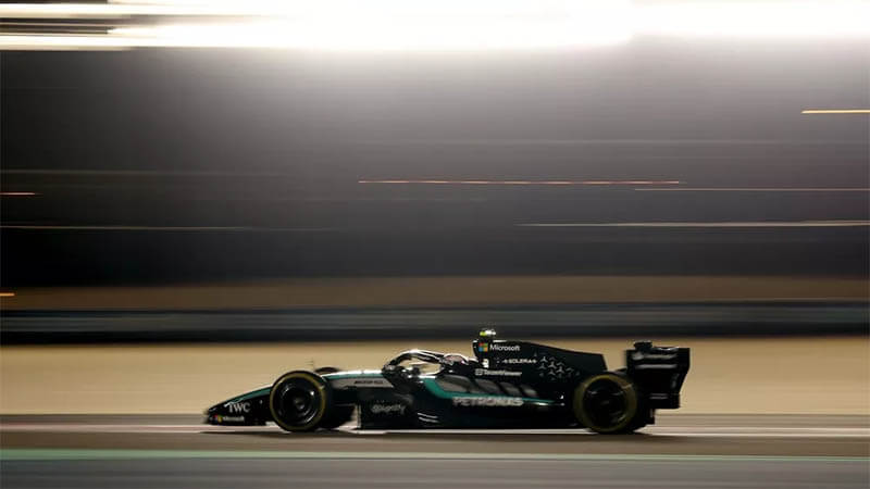 Антонелли показал лучшее время в третий день тестов Формулы-1 в Бахрейне