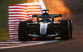 f1 mercedes russell test bahrain day1