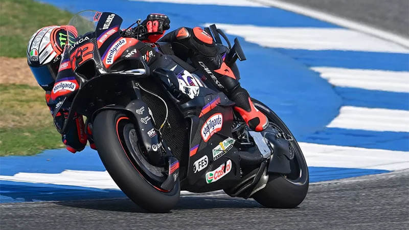 Беццекки был быстрее всех во второй день тестов MotoGP в Бурираме