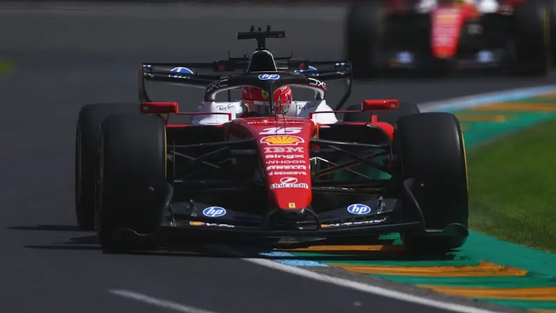 Леклер возглавил первую практику 2026 года, у «McLaren» и «Aston Martin» проблемы