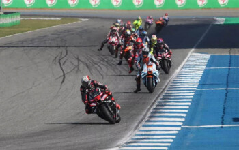 bezzecchi aprilia win thaigp race motogp