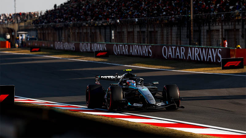 Антонелли завоевал поул в Китае, установив новый рекорд Формулы-1