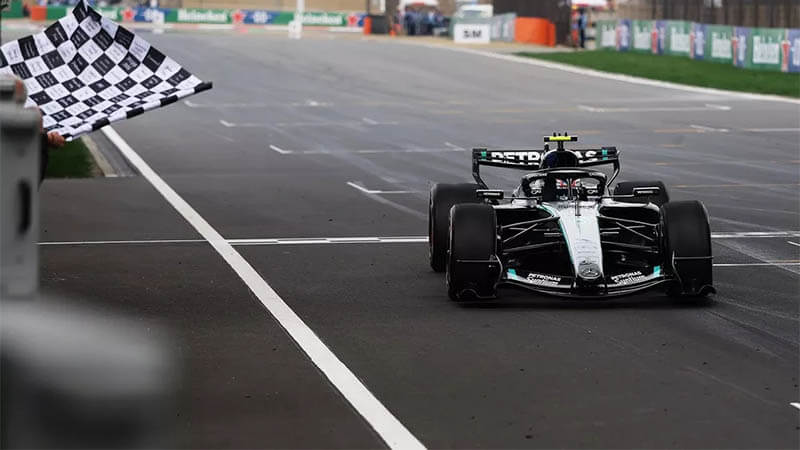 Антонелли одержал свою первую победу в Ф1, а Хэмилтон впервые поднялся на подиуме за «Ferrari» в Китае