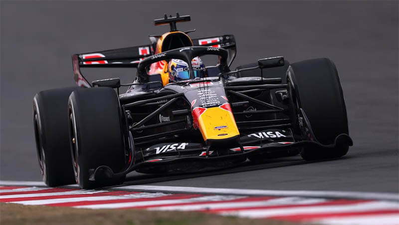 Ферстаппен обрушился с новой волной критики «ужасных машин и гонок» после схода в Китае