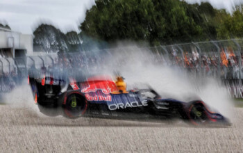 f1 red bull verstappen crash qualification ausgp