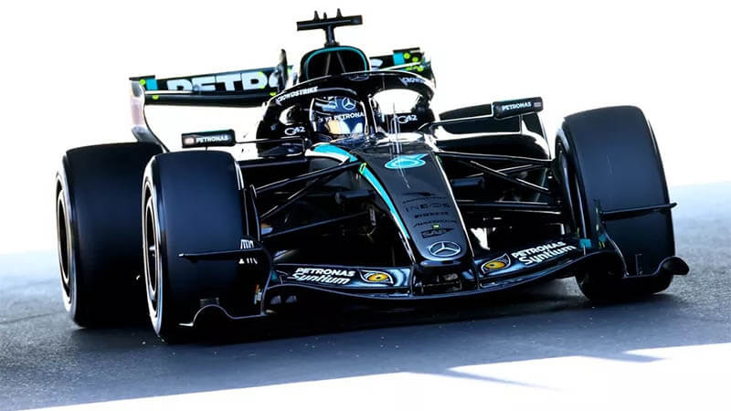 Рассел быстрее Антонелли в первой тренировке в Сузуке