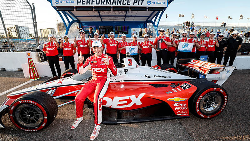 Маклафлин завоевал поул для гонки IndyCar в Сент-Питерсберге