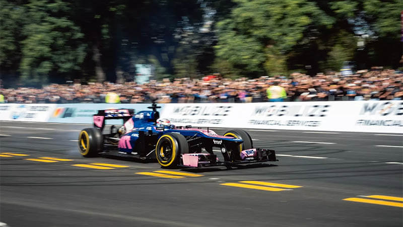 Колапинто привлек 600 000 болельщиков на выставочных заездах в Аргентине