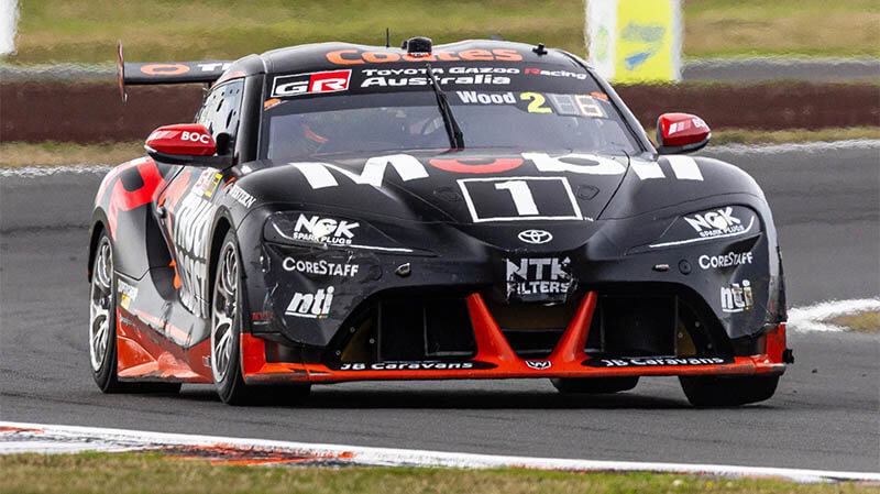 supercars race taupo wood toyota wau