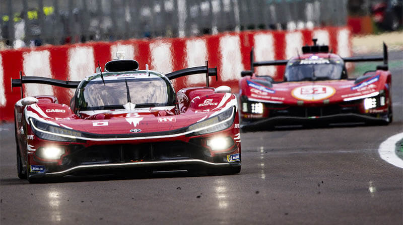 «Toyota» обыграла «Ferrari» и одержала 50-ю победу в FIA WEC в Имоле