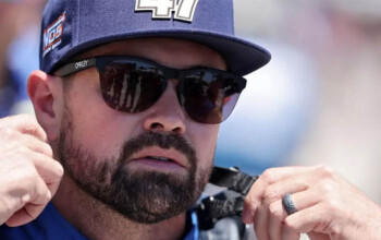 Ricky Stenhouse Jr. Hyak Motorsports nascar