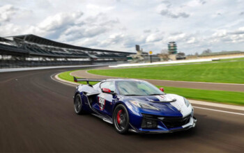 corvette indycar indy 500 safetycar