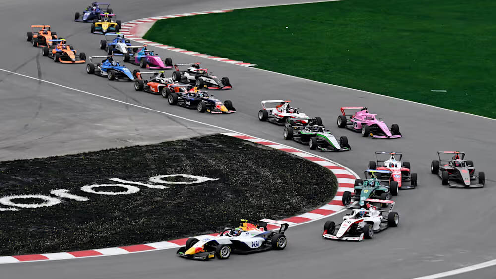 Паатц одержала неожиданную победу в F1 Academy в Монреале