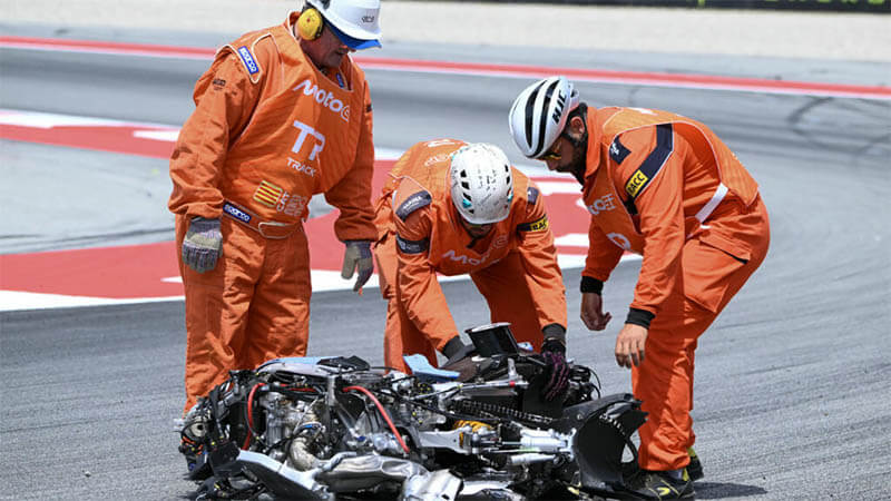 motogp barcelona catalangp crash marquez acosta1