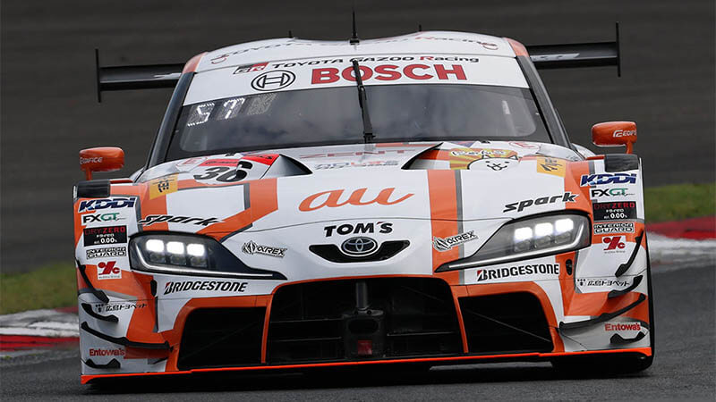 Цубои и Ямашита одержали уверенную победу на этапе Super GT в Фудзи