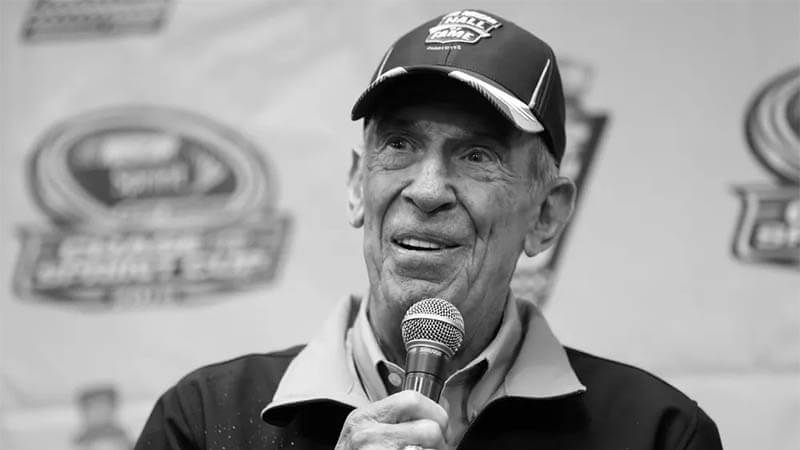 Умер член Зала славы NASCAR и двукратный чемпион Кубка Нед Джарретт в возрасте 93 лет