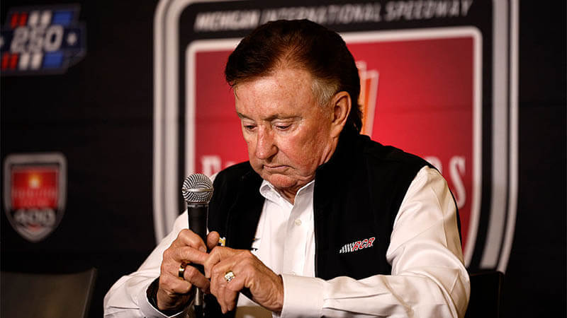 Буш и «Richard Childress Racing» планировали продлить контракт в Мичигане