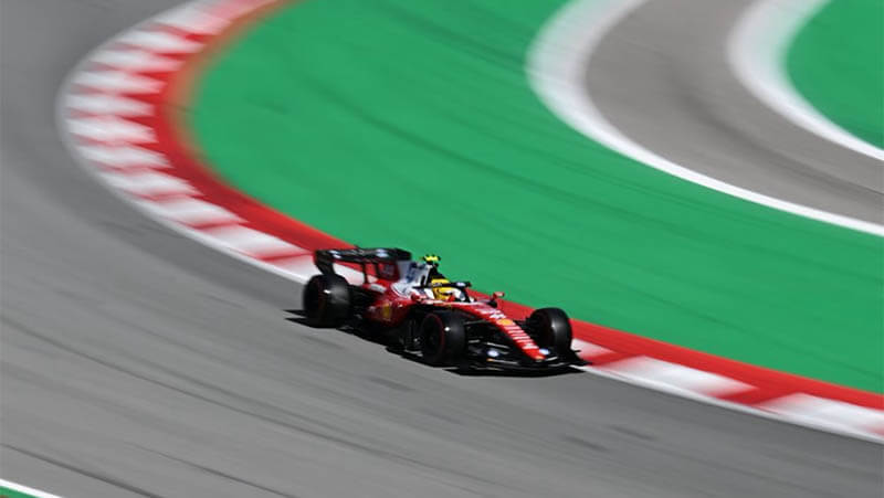 Хэмилтон в слезах в Барселоне: «Победа за «Ferrari» — это совсем другое!»