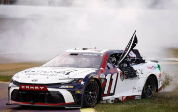 hamlin nascar jgr race michigan