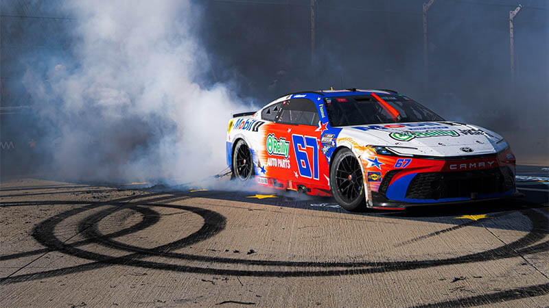 Хейм неожиданно одержал свою первую победу в Кубке NASCAR в Сан-Диего