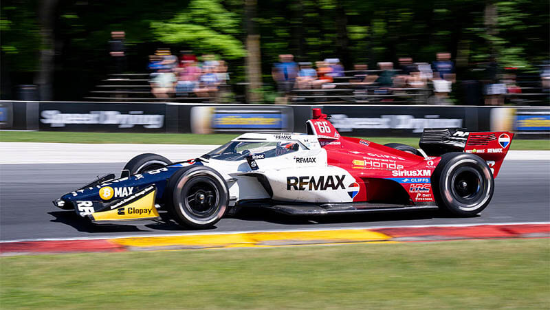Проблемы с двигателем лишили Армстронга первого шанса на победу в IndyCar