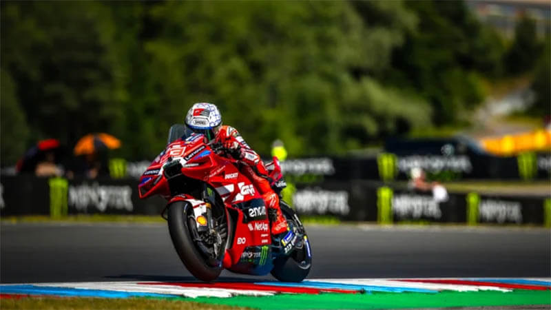 Марк Маркес одержал вторую подряд победу в MotoGP в Чехии