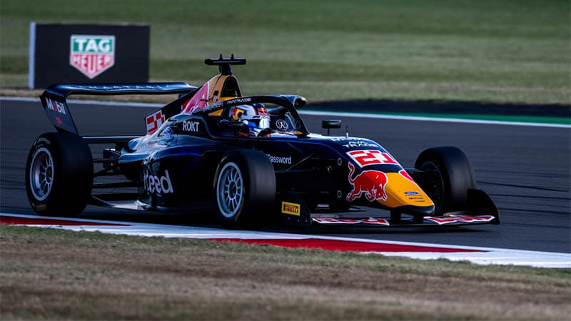 Пальмовски одержала победу во второй гонке F1 Academy в Сильверстоуне