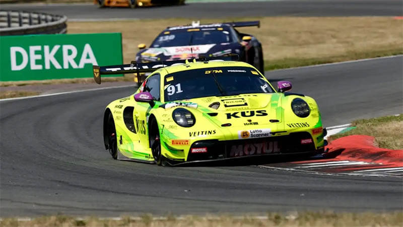 Прайнинг одержал победу в первой гонке DTM в Ошерслебене